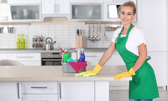 Qualities to Look for in a Trusted House Maid 